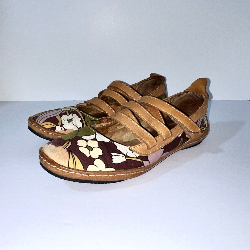 Mary Jane Flats Womens 7.5 Brown Leather Straps Floral Comfort BoHo
